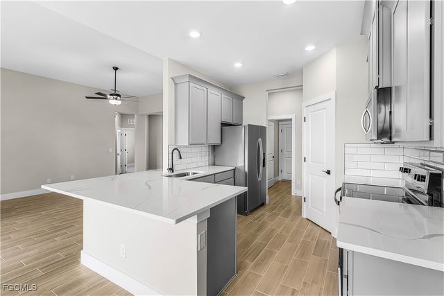 4113 SW 8th CT, Cape Coral, FL 33914