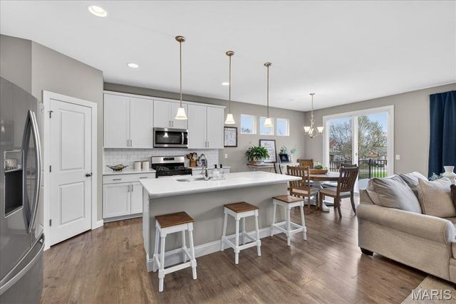 4014 Riverdell Drive, Wentzville, MO 63385