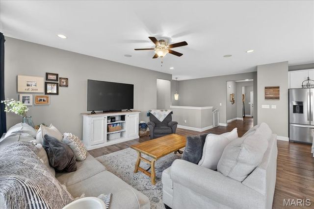 4014 Riverdell Drive, Wentzville, MO 63385