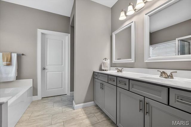 4014 Riverdell Drive, Wentzville, MO 63385