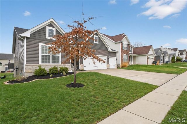4014 Riverdell Drive, Wentzville, MO 63385