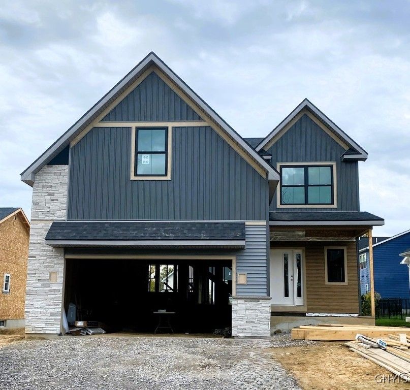 8933 Tulip Tree Path, Lysander, NY 13027