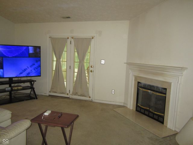 5269 Thrasher Drive, Indianapolis, IN 46254