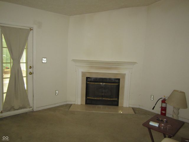 5269 Thrasher Drive, Indianapolis, IN 46254