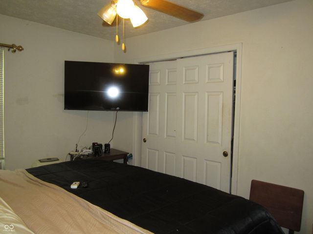 5269 Thrasher Drive, Indianapolis, IN 46254