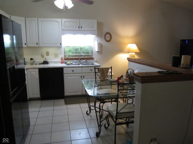5269 Thrasher Drive, Indianapolis, IN 46254