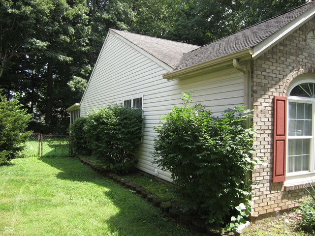 5269 Thrasher Drive, Indianapolis, IN 46254