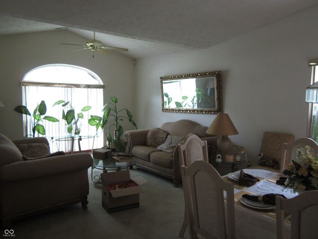 5269 Thrasher Drive, Indianapolis, IN 46254