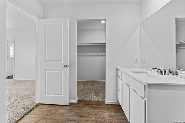 12524 Spoor Vly, Converse, TX 78109