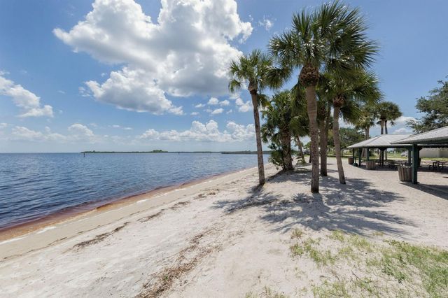 22444 DONALDA AVENUE, Port Charlotte, FL 33954