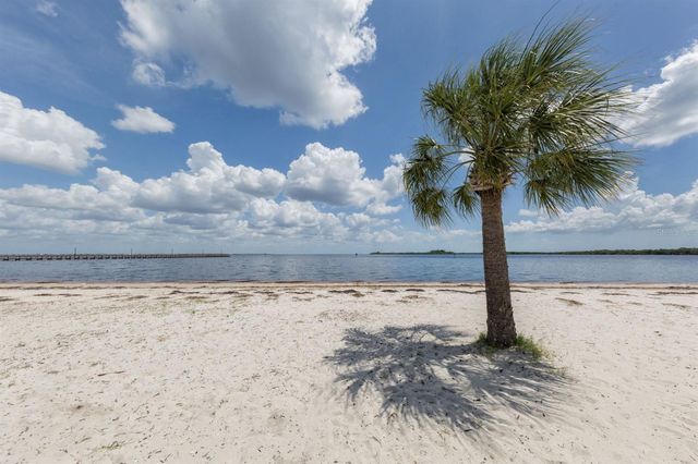 22444 DONALDA AVENUE, Port Charlotte, FL 33954