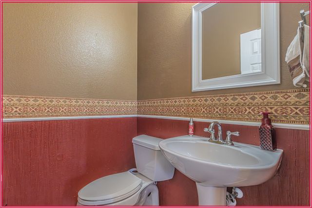 9720 Stripling Drive, Fort Worth, TX 76244