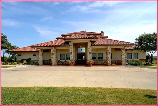 9720 Stripling Drive, Fort Worth, TX 76244