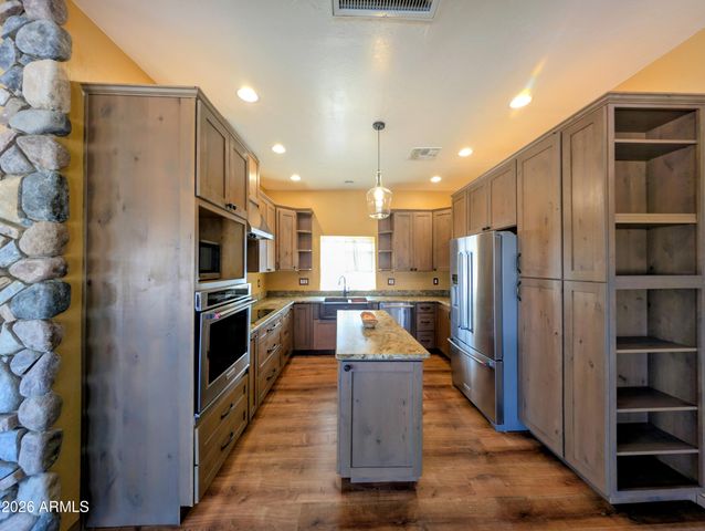 3160 E 4th Avenue, Apache Junction, AZ 85119