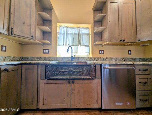 3160 E 4th Avenue, Apache Junction, AZ 85119