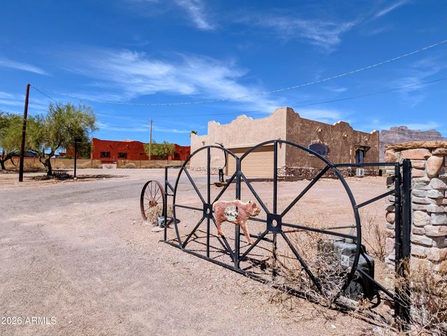 3160 E 4th Avenue, Apache Junction, AZ 85119