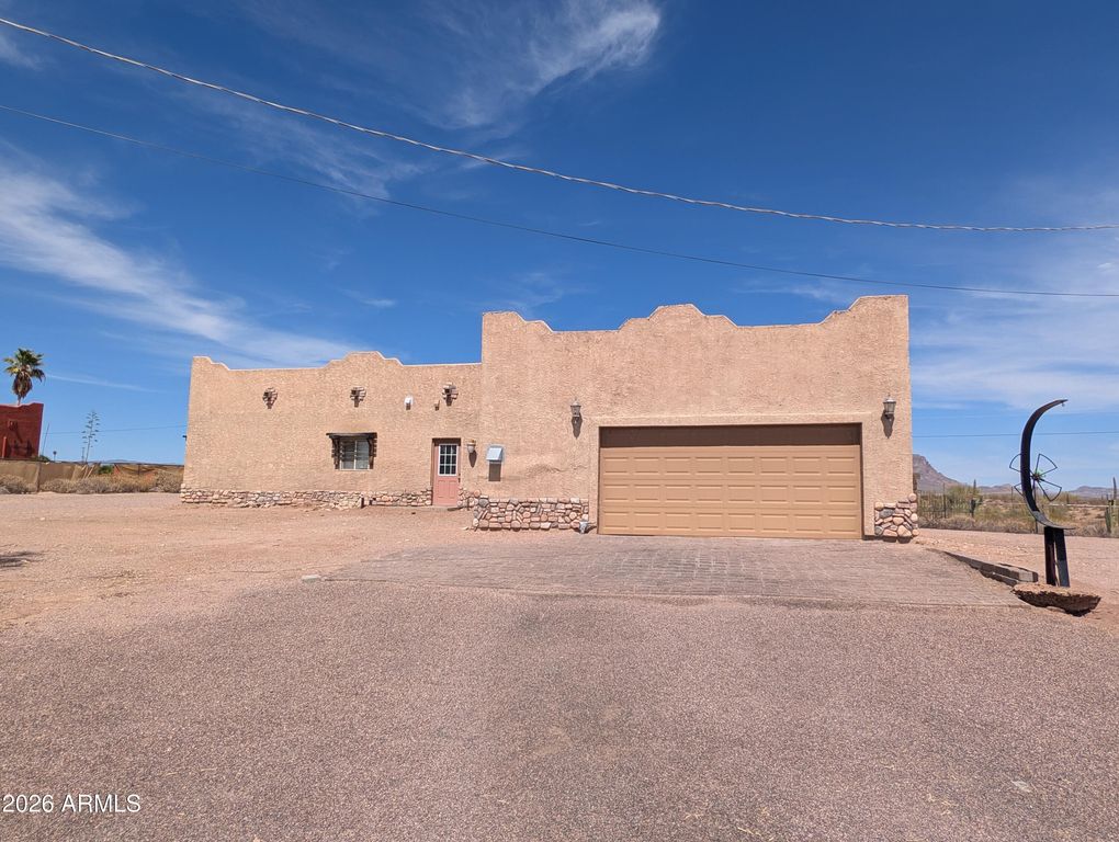 3160 E 4th Avenue, Apache Junction, AZ 85119