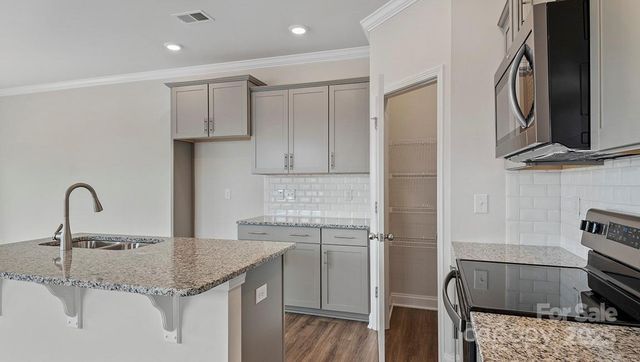 335 Lagoon Road, Fletcher, NC 28732