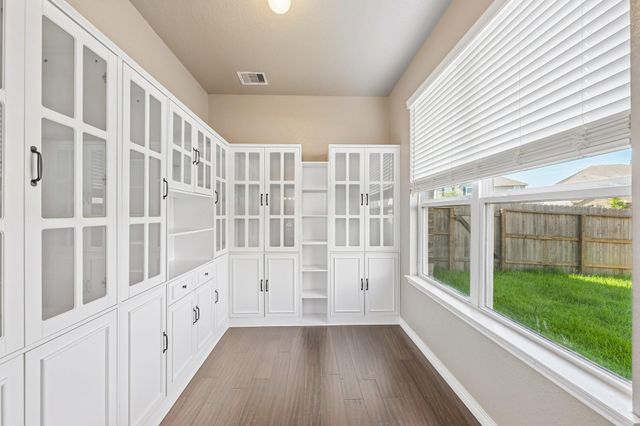 5172 Arbor Cove Court, Alvin, TX 77511