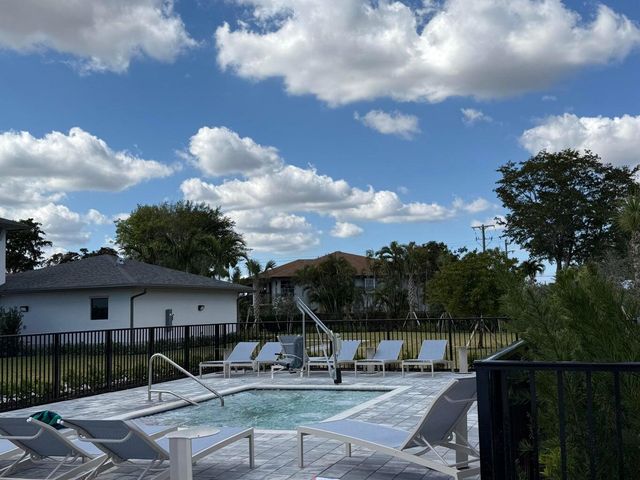 5759 Phoenix Palm Court C, Delray Beach, FL 33484