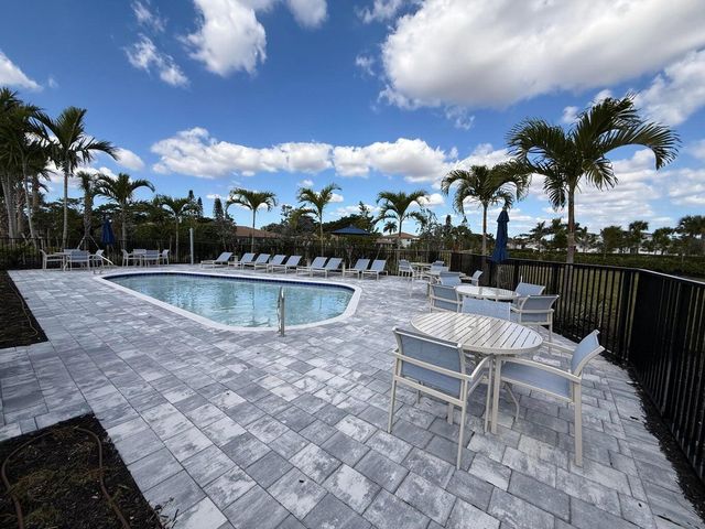 5759 Phoenix Palm Court C, Delray Beach, FL 33484