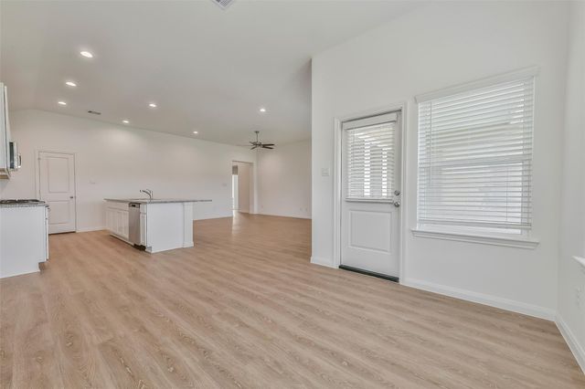 3015 King Oaks Street, Baytown, TX 77251