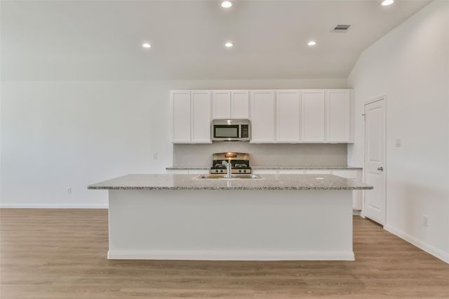 3015 King Oaks Street, Baytown, TX 77251