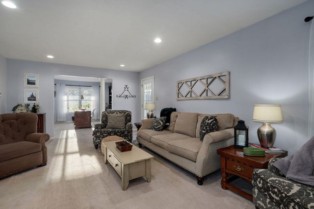 1352 Deer Lane, Mt Vernon, MO 65712