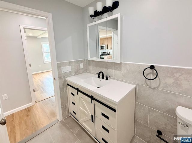 13 Roosevelt Avenue B, Lodi, NJ 07644