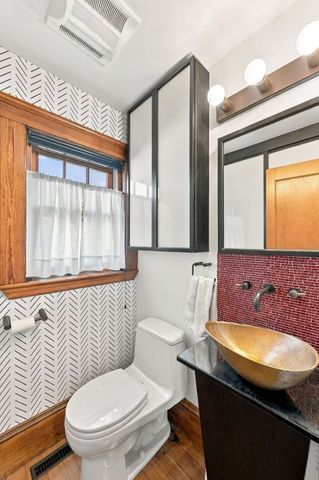 25 Green Street, Marblehead, MA 01945