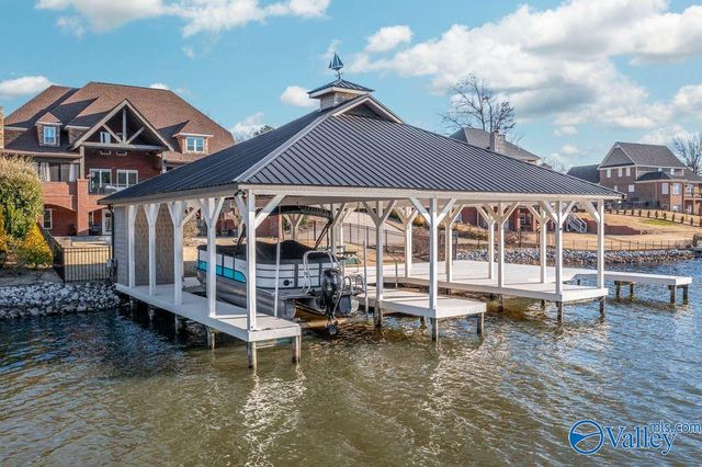 1176 N Lake Forest Drive, Southside, AL 35907