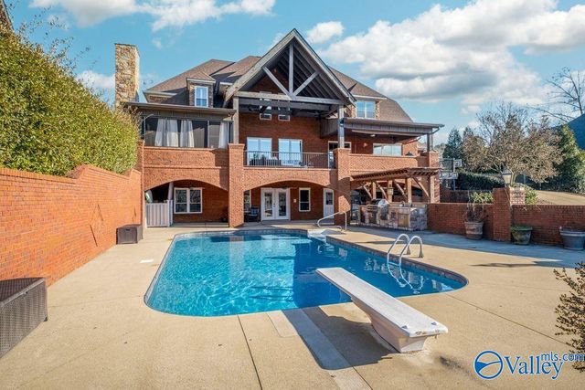 1176 N Lake Forest Drive, Southside, AL 35907