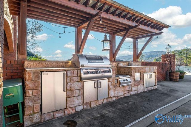 1176 N Lake Forest Drive, Southside, AL 35907