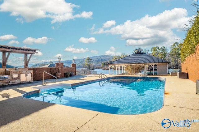 1176 N Lake Forest Drive, Southside, AL 35907