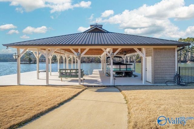 1176 N Lake Forest Drive, Southside, AL 35907