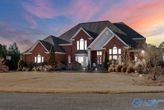 1176 N Lake Forest Drive, Southside, AL 35907