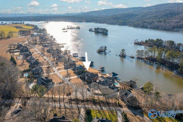 1176 N Lake Forest Drive, Southside, AL 35907