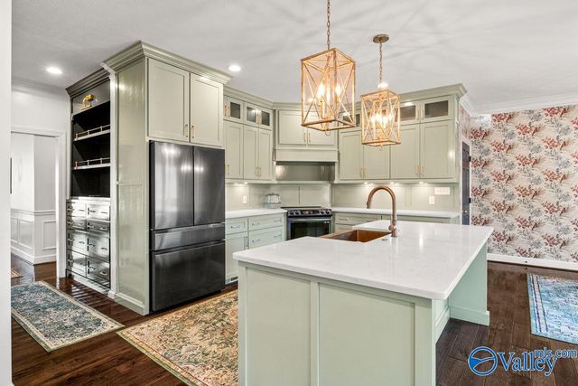 1176 N Lake Forest Drive, Southside, AL 35907