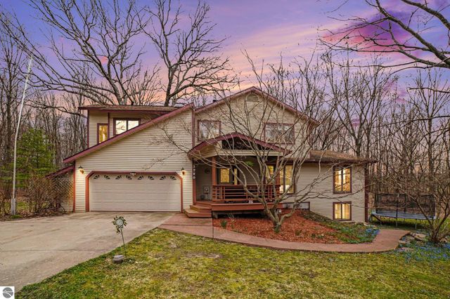 2790 S Gilmore Road, Mt Pleasant, MI 48858