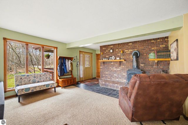 2790 S Gilmore Road, Mt Pleasant, MI 48858