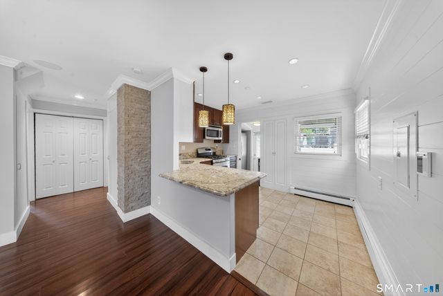 138 Houston Terrace, Stamford, CT 06902