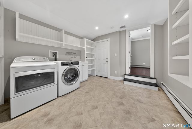 138 Houston Terrace, Stamford, CT 06902