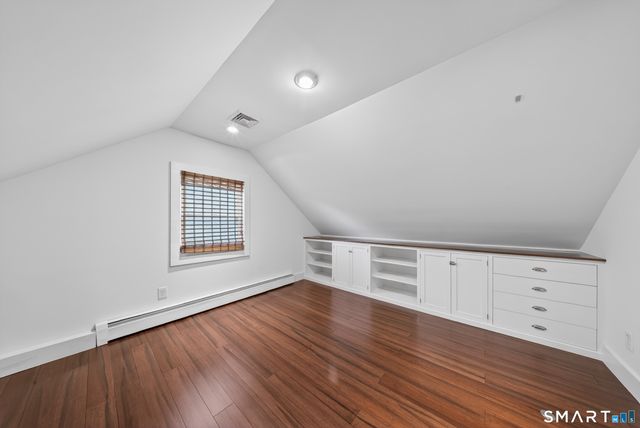 138 Houston Terrace, Stamford, CT 06902