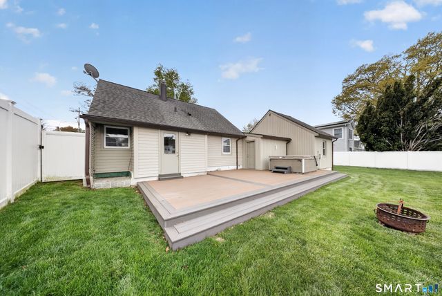 138 Houston Terrace, Stamford, CT 06902