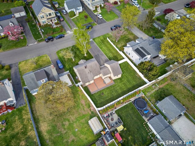 138 Houston Terrace, Stamford, CT 06902