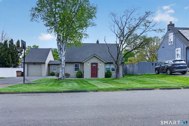 138 Houston Terrace, Stamford, CT 06902