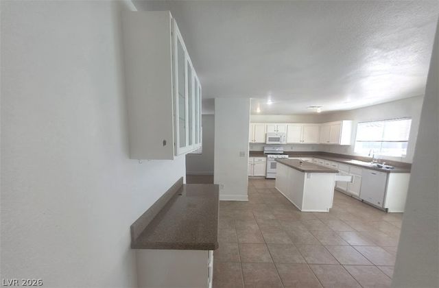 977 Cardelina Lane, Henderson, NV 89052