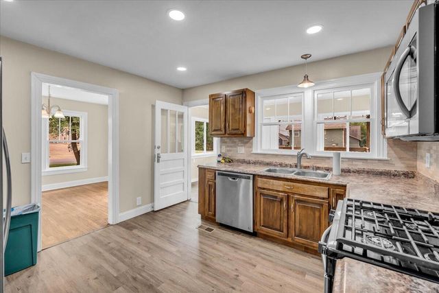 601 Laurel Avenue, South Pittsburg, TN 37380