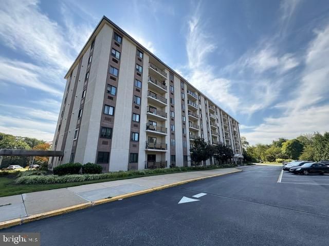 27702 VALLEY RUN DR, Wilmington, DE 19810