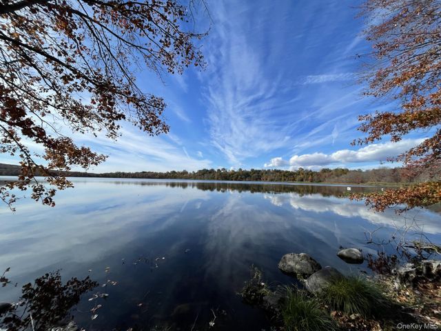 3 Sasson Terrace, Valley Cottage, NY 10989